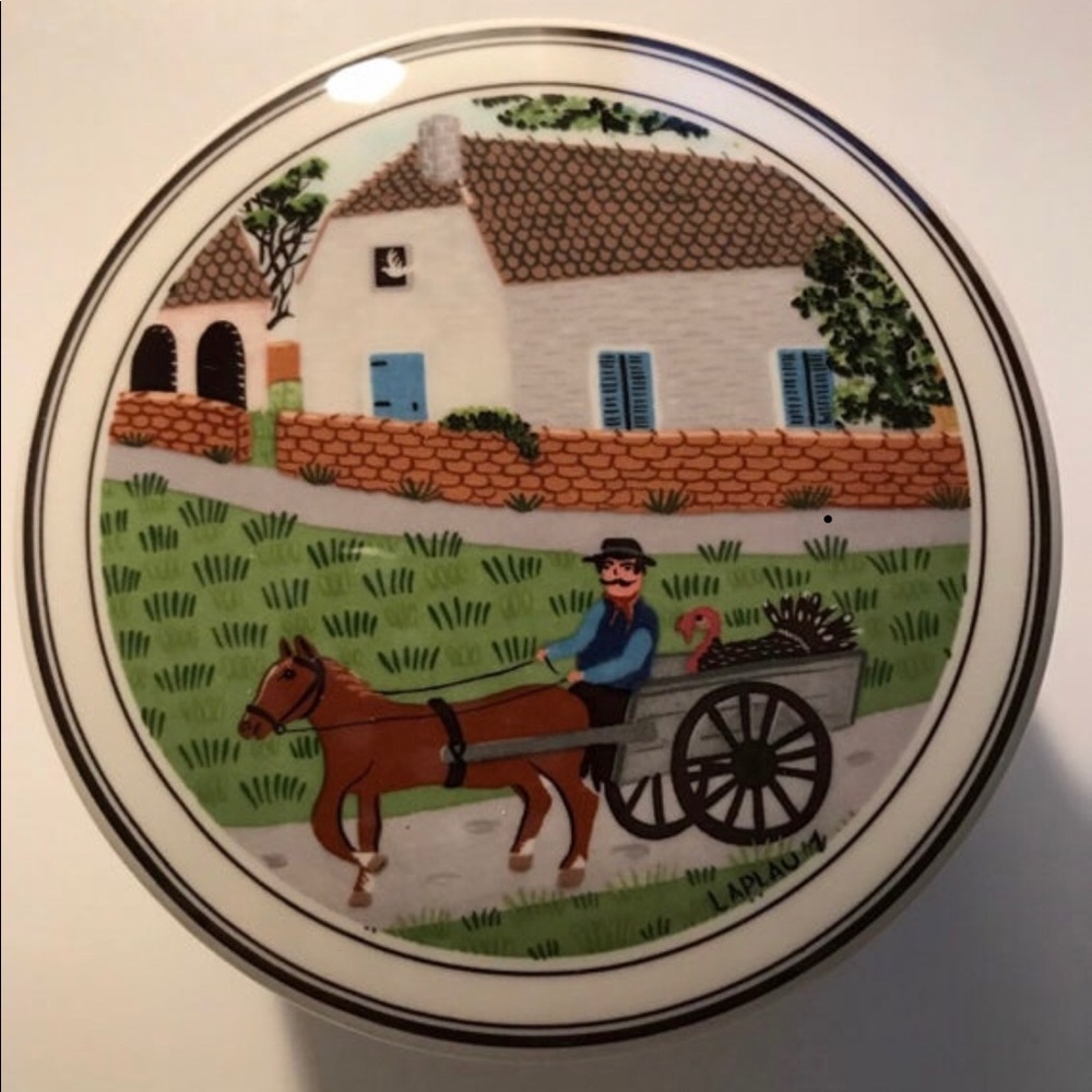 Villeroy & Boch Design Naïf Laplau 4” Candy Box